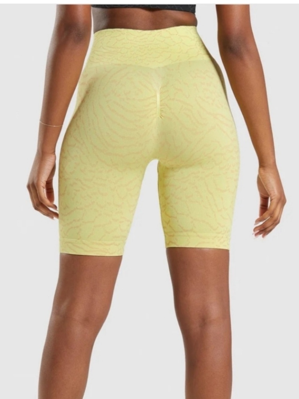 Gymshark Adapt Animal Seamless Scrunch Bum Biker Shorts Yellow XL NWT
